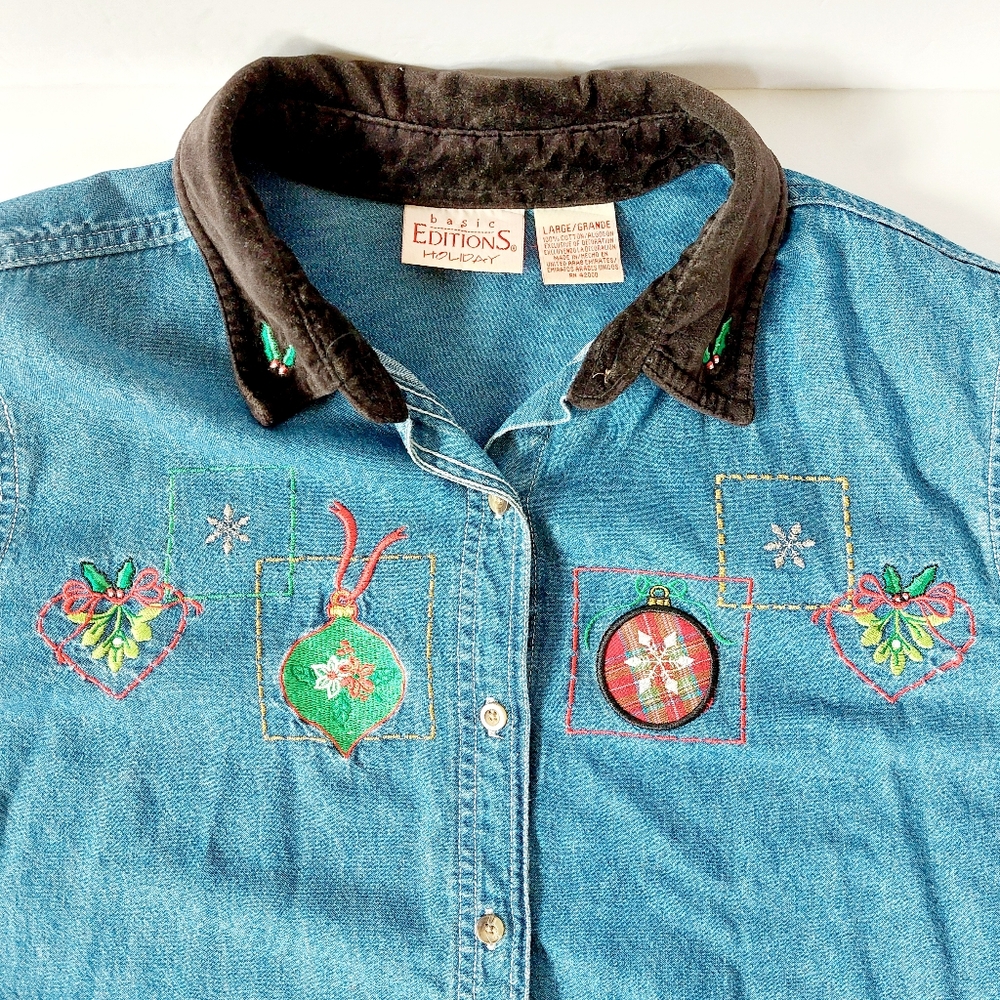 Mistletoe & Christmas Ornaments Chambray Shirt Basic Editions Large - Picture 3 of 6